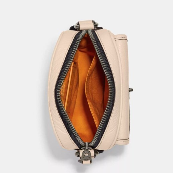 NWT Coach X Peanuts Heritage Crossbody With Snoopy Motif Pebble Leather CE613 - Picture 14 of 15